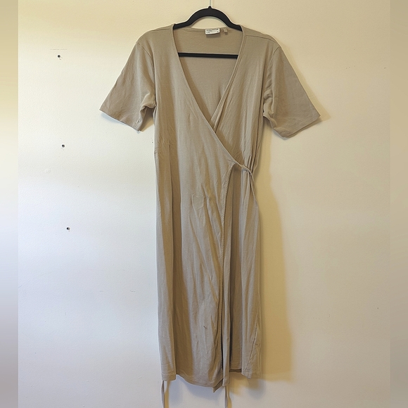 The Good Cotton Wrap Dress - Picture 3 of 7